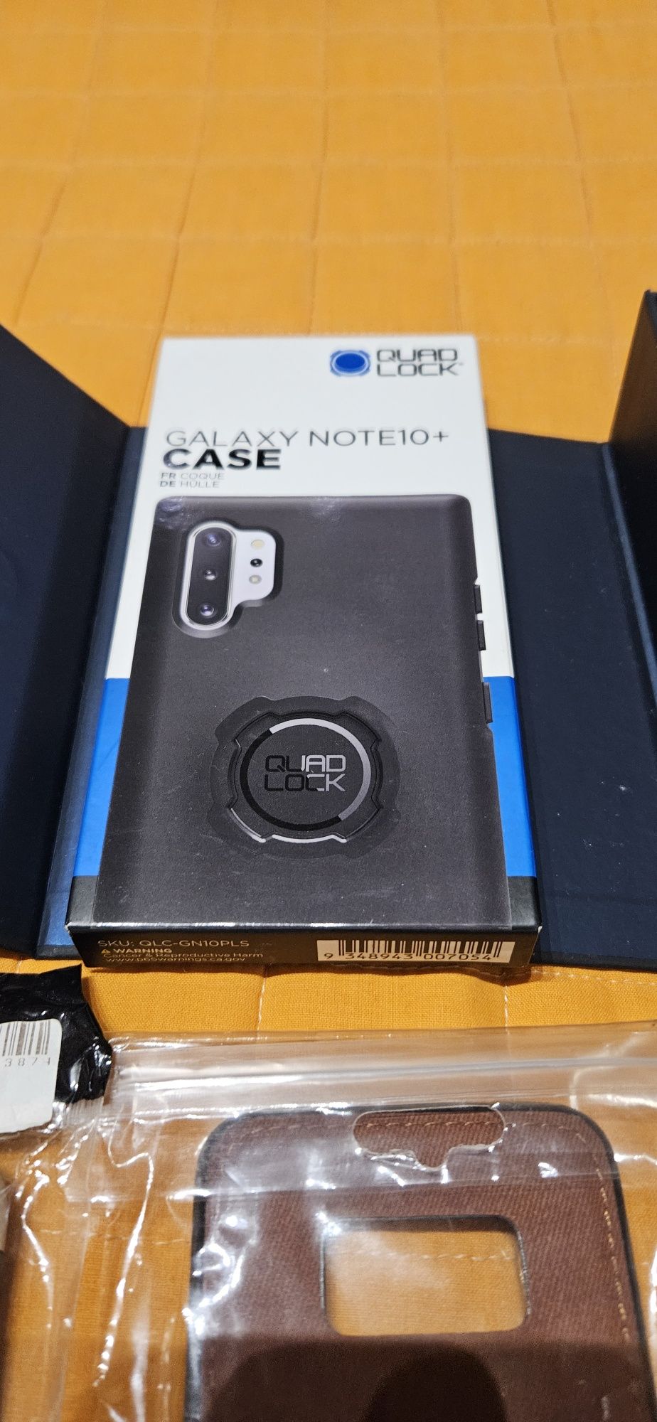 Conjunto de telefones IOS com capas e GPS TomTom