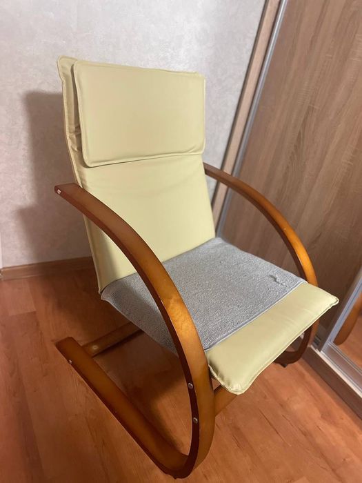 Крісло гойдалка для відпочинку