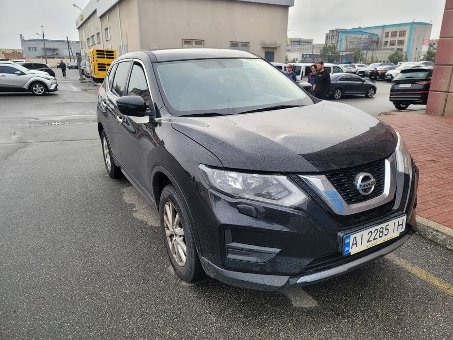 Продажа власного  Nissan X- Trail кінець 19 року. 
https