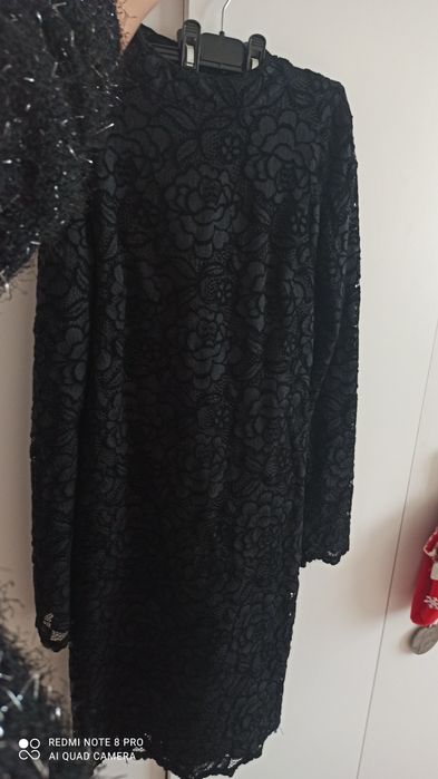 Sukienka koronkowa czarna reserved wycięte plecy andrzejki sylwester r