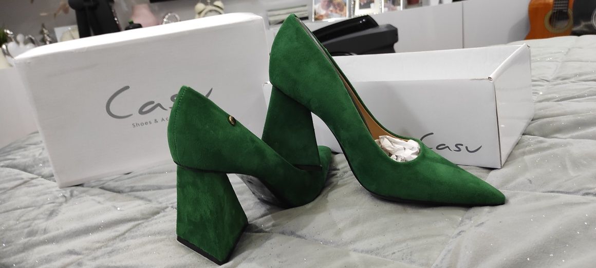 Nowe buty Casu rozmiar 36