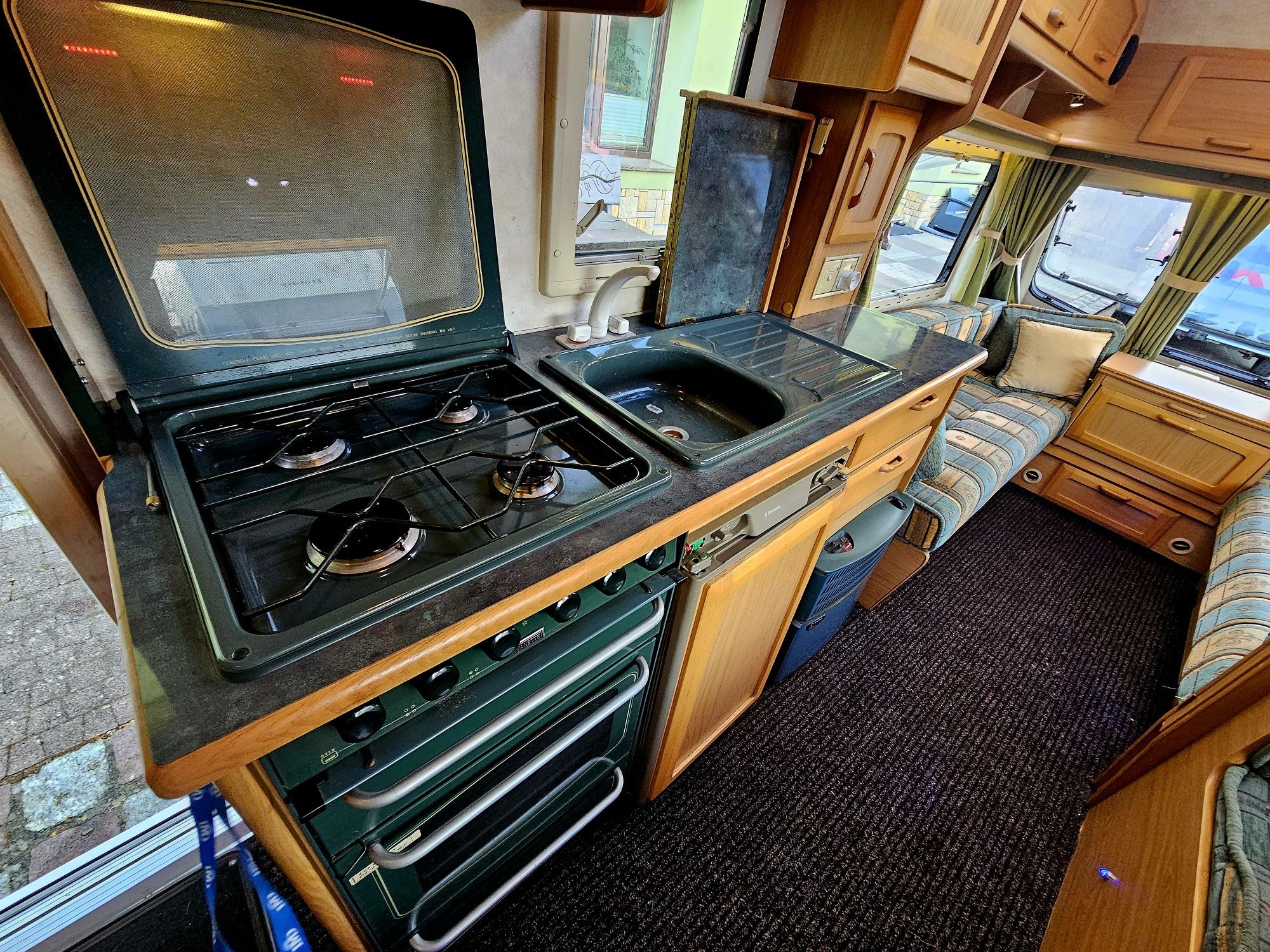 Elddis Typhoon 4/5 osobowa