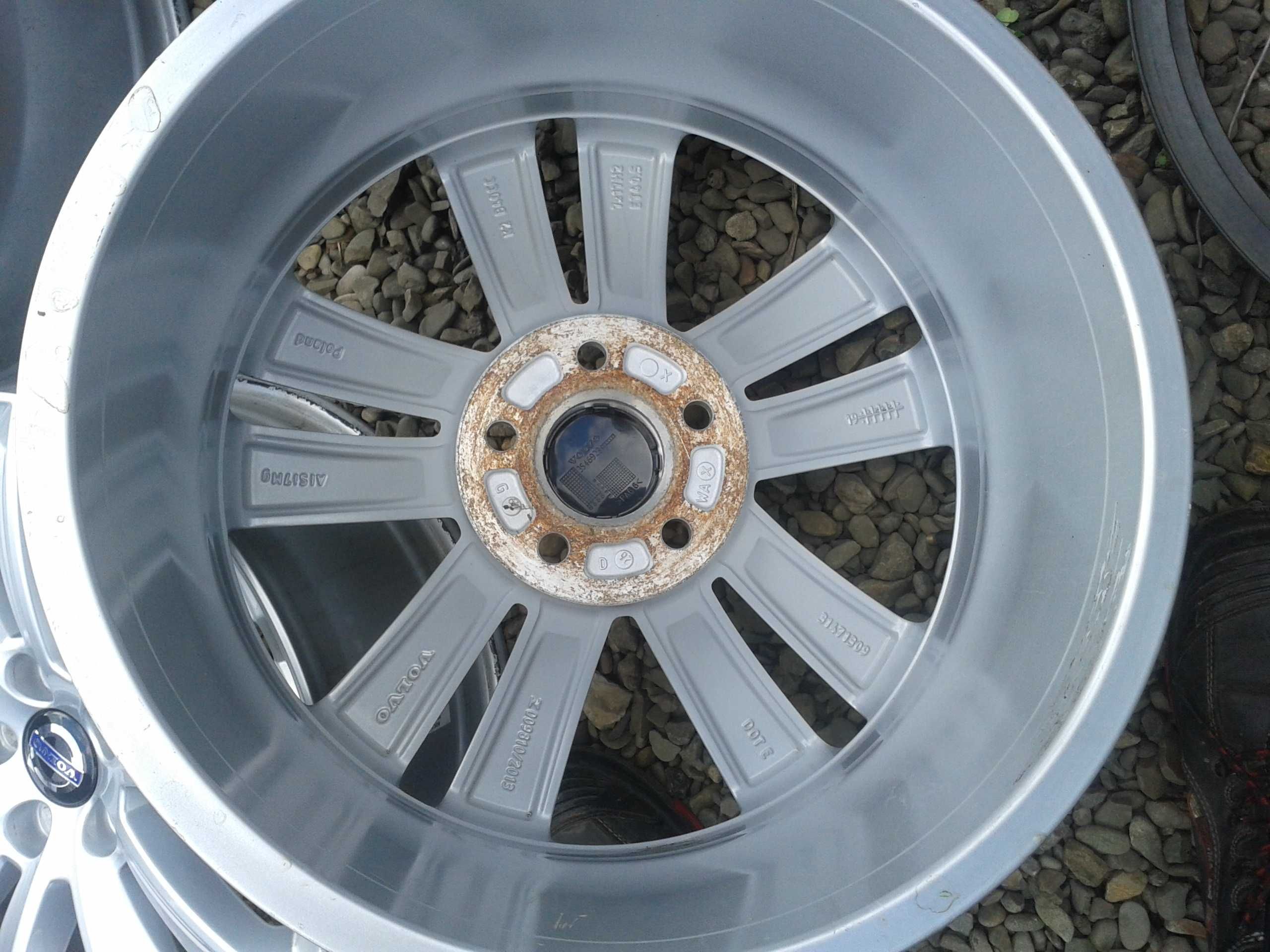 oryginalne r17 felgi volvo s40 s60 v40 v50 v60 v70 xc40 xc60 xc70 c30