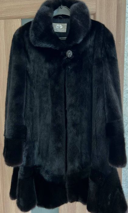 Шубу женская мех норка натуральная