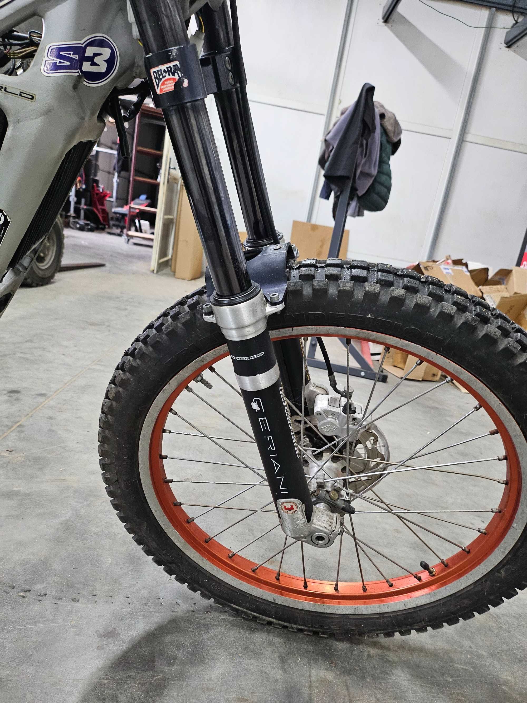 trial scherco 4T