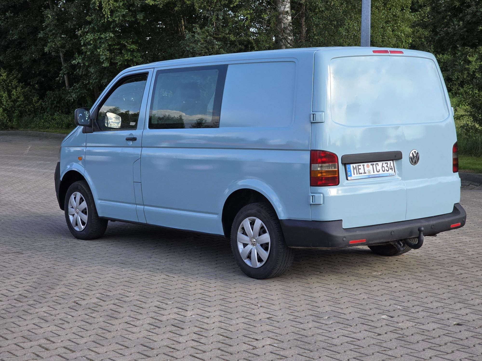 VW Transporter T5 6os. 1.9 TDI Hak, Klima