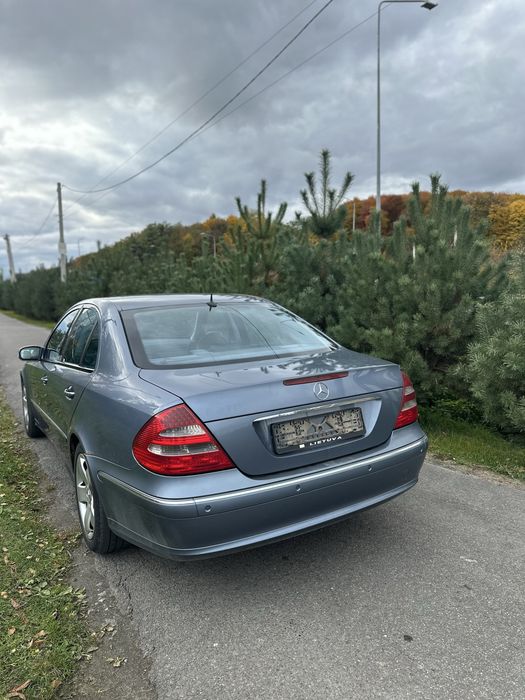 Продам мерс 211 2.7 диз аатомат НЕРОЗМИТНЕНА