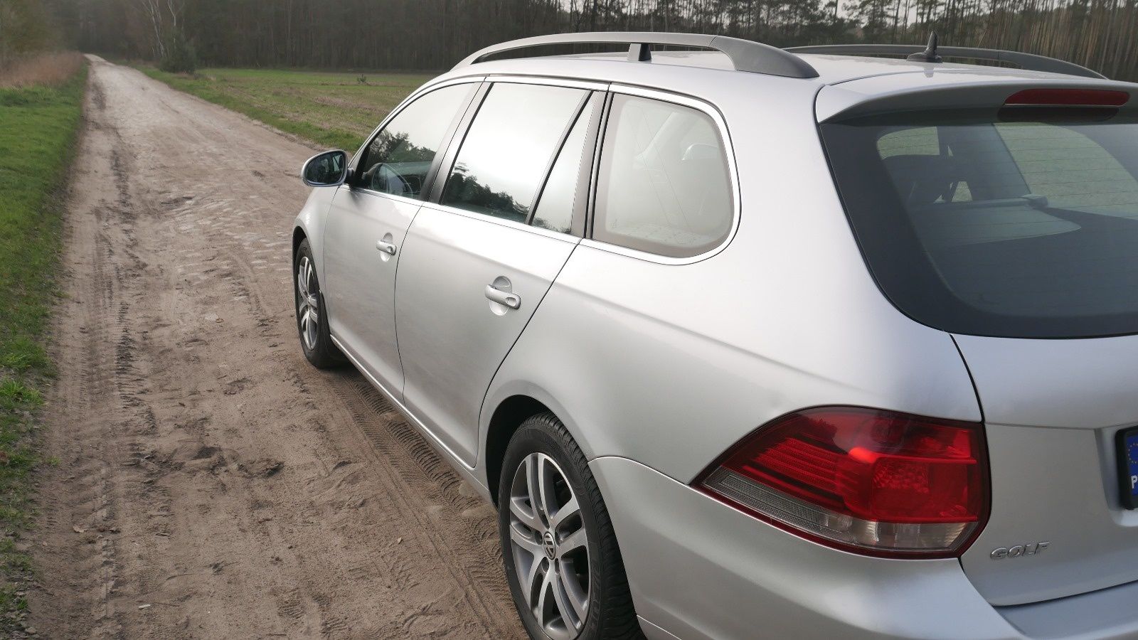 Volkswagen Golf 6 Variant 1.6 TDI 105KM 2010 r.