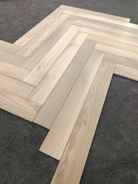 Supergres Husk Nut 7,5x60 – jodełka drewnopodobna, włoski gres gat.II