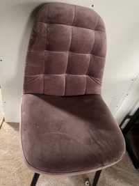 Sprxedam krzeslo czarny stelaz welurowe rozowe do biurka