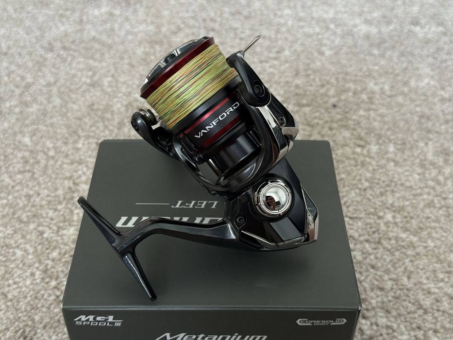 Риболовна котушка з Японіі Shimano Vanford C3000S