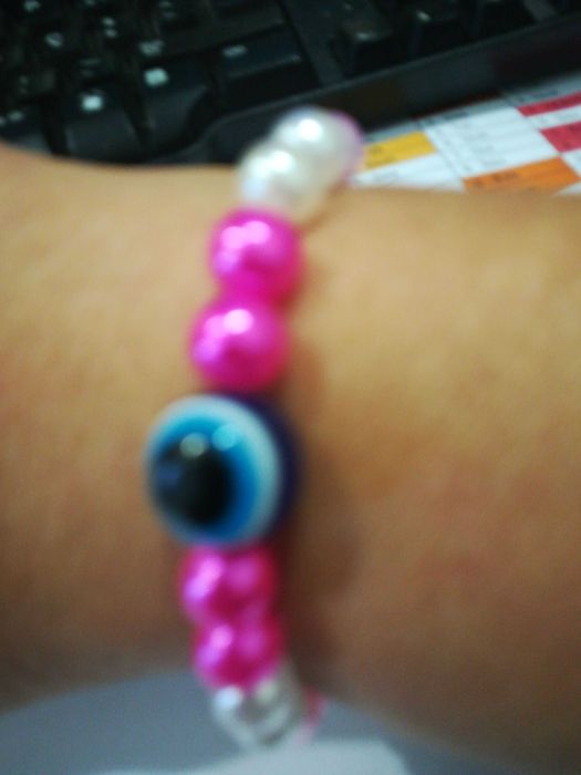 Pulseiras, por medida e todas as cores.