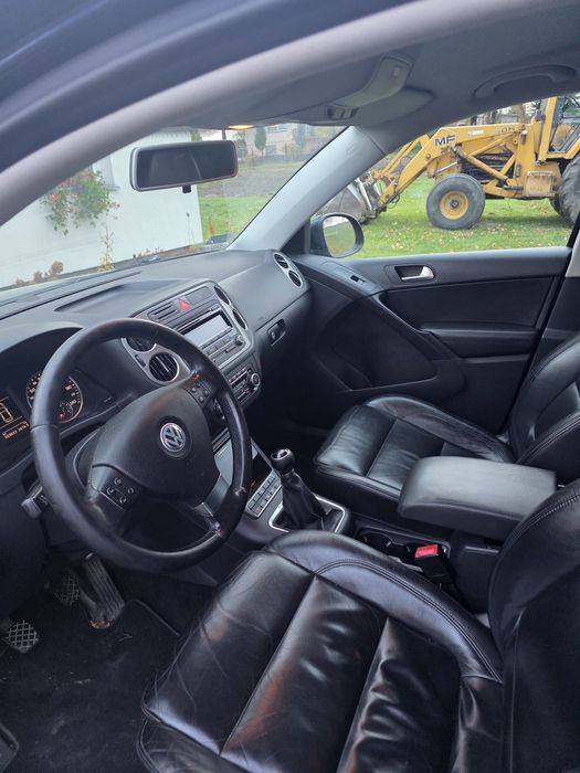 Volkswagen Tiguan 2.0TDI 4x4 do poprawek lakierniczych