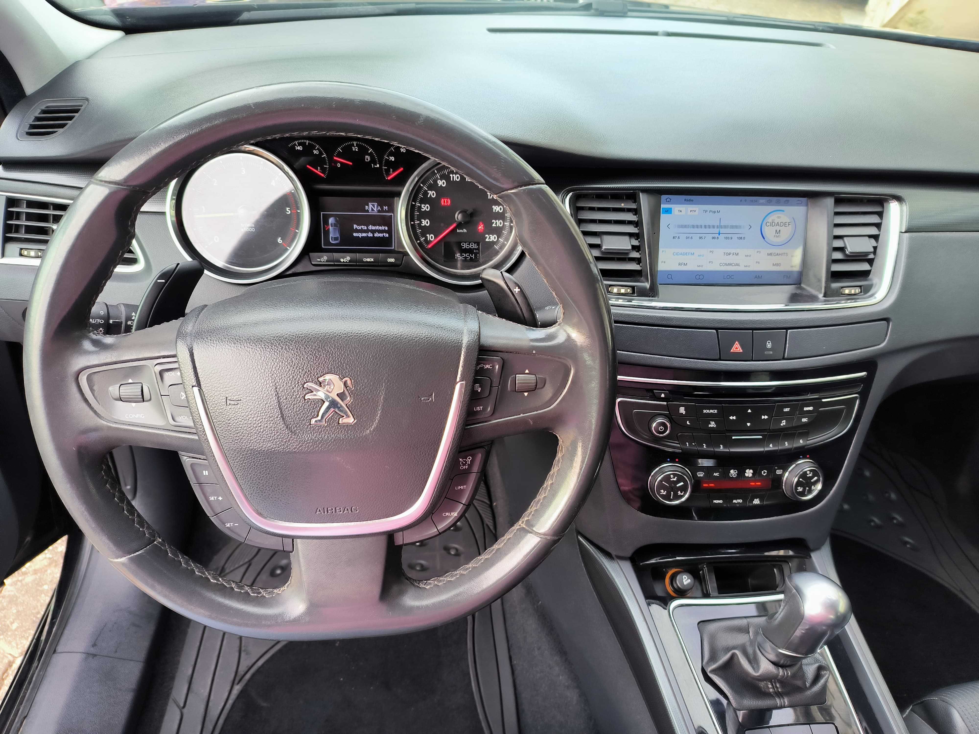 Peugeot 508 carro