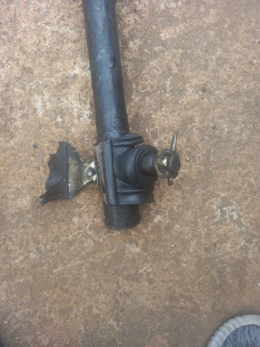 Продам тягу с золотником и рулевую колонку на газ66