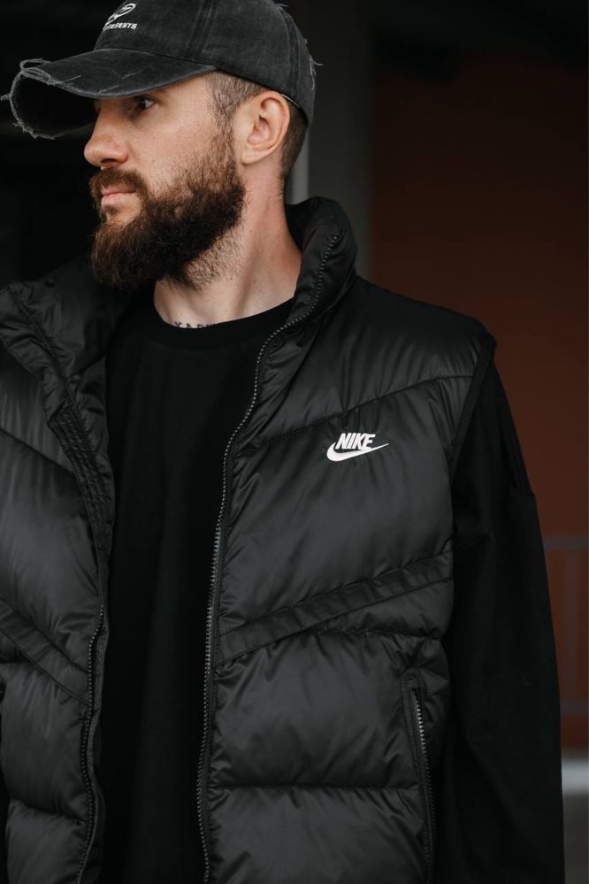 Жилетка Nike Storm-FIT Windrunner Primaloft-Field/ жилет найк на осінь