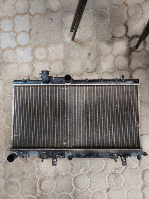 Радіатор subaru impreza wrx/sti