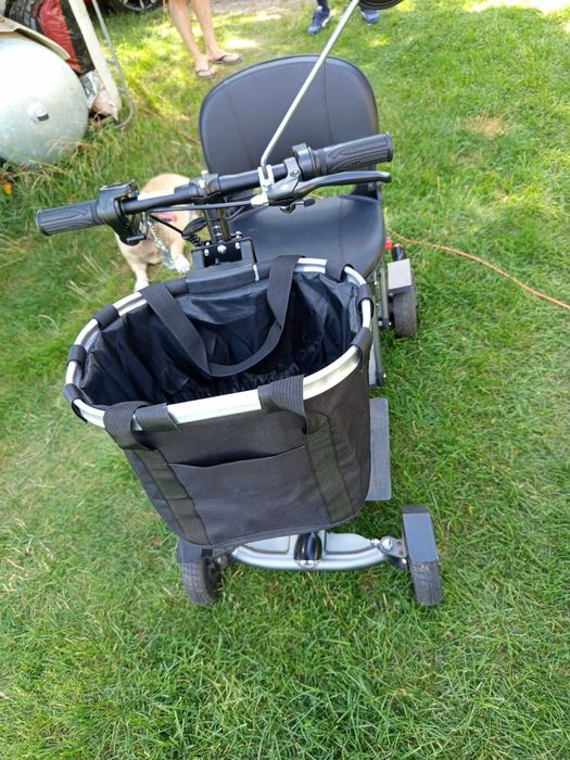 Nowa składana czterokołowa hulajnoga elektryczna Freejoyer F7