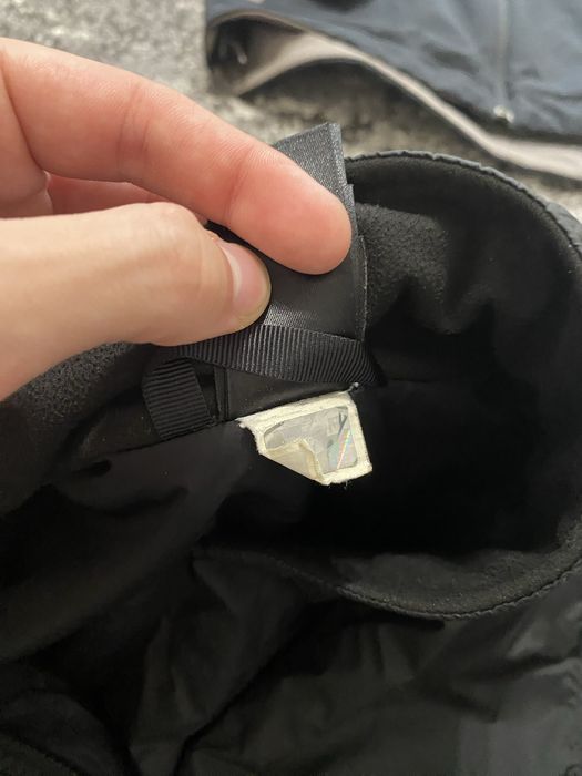 Микропуховик TNF куртка ветровка М розмір чорного кольору