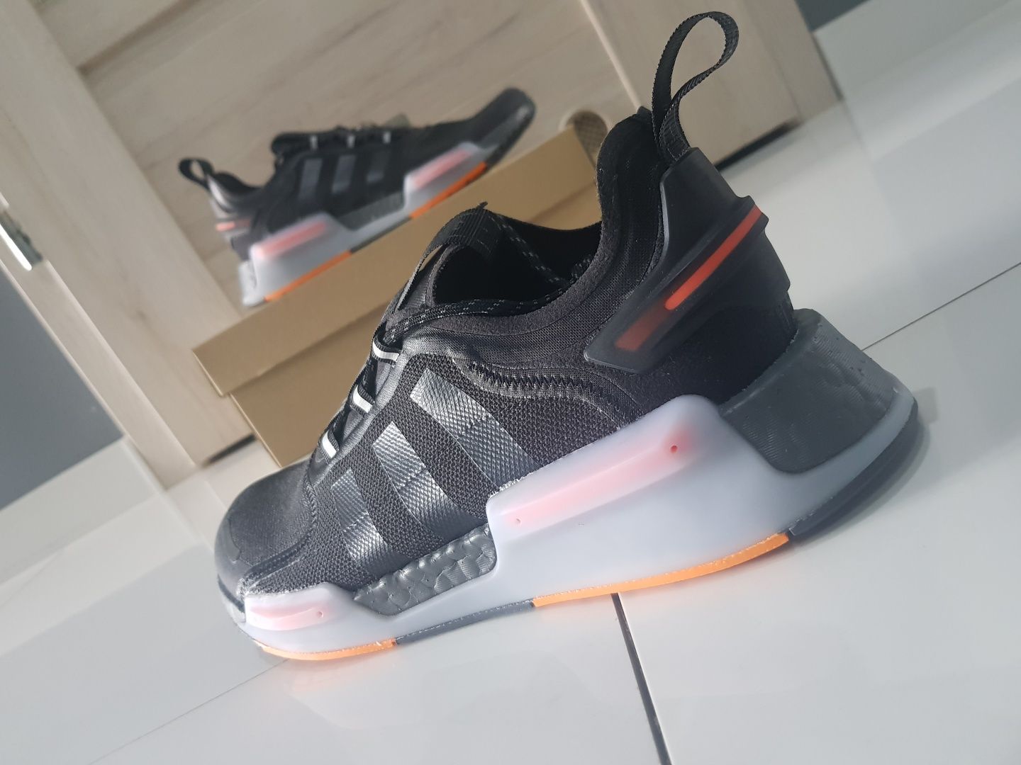 Adidas męskie buty sportowe NMD_V3 w kolorze czarnym