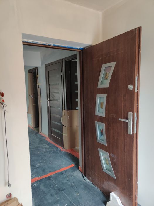 Drzwi wejściowe z ościeżnicą 90cm