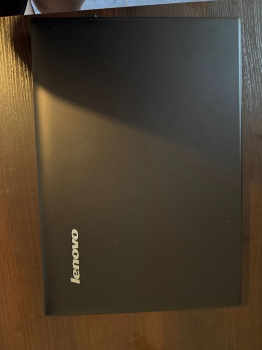 Sprzedam laptop Lenovo