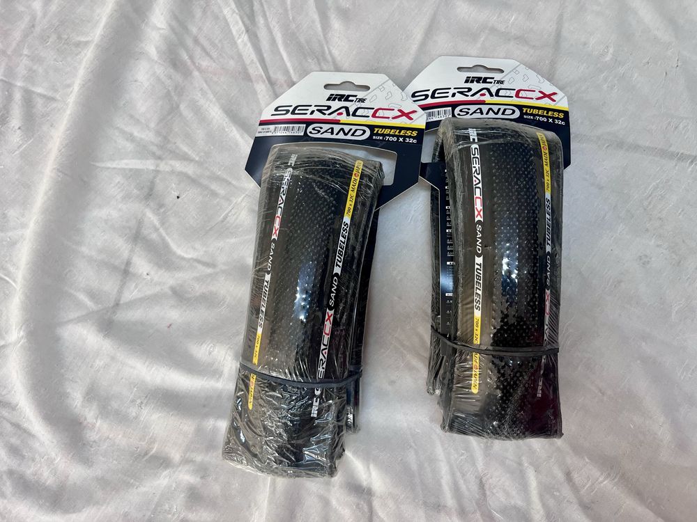 Pneus IRC 700x32