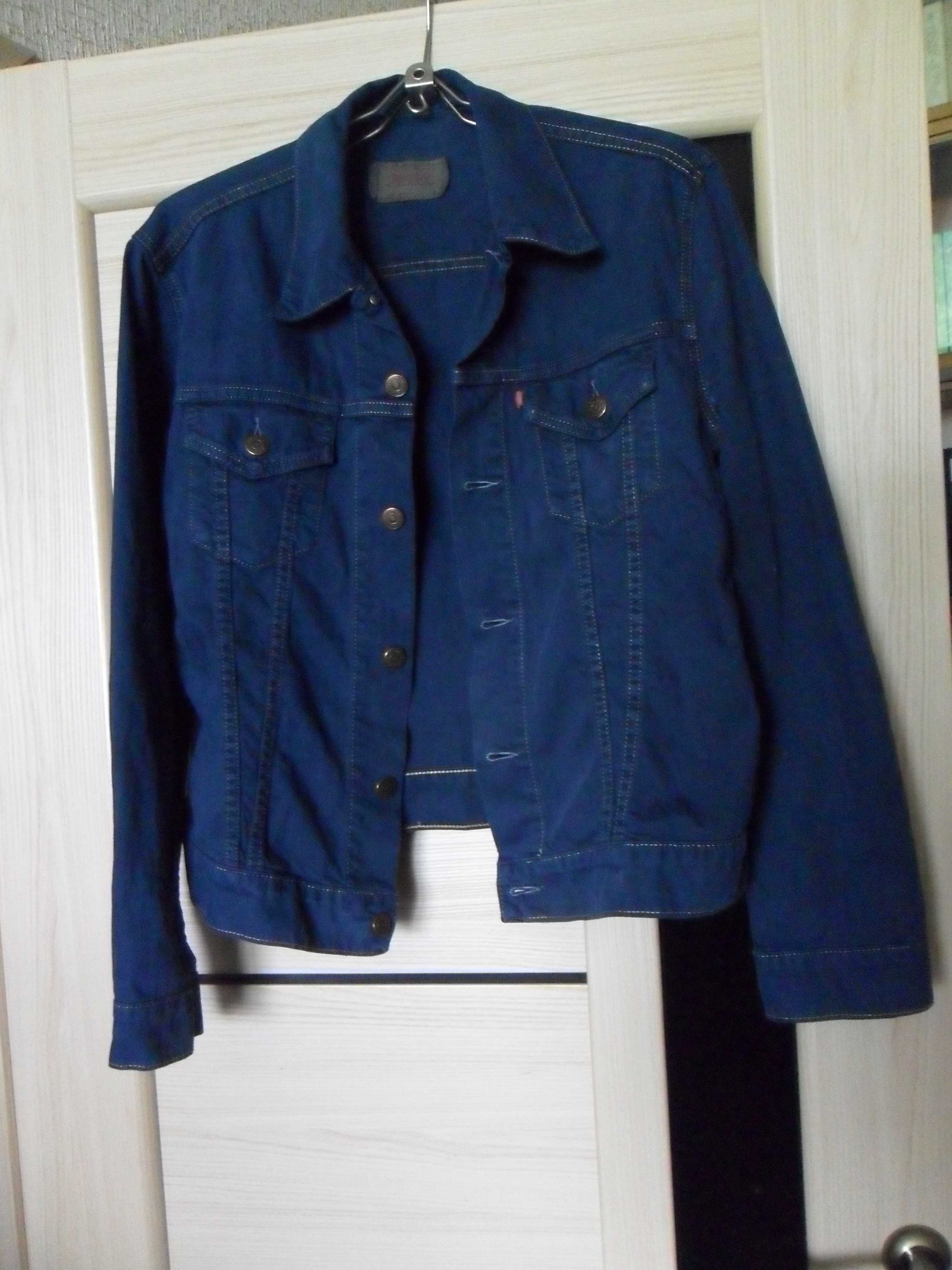 Куртка Levi STRAUSS.