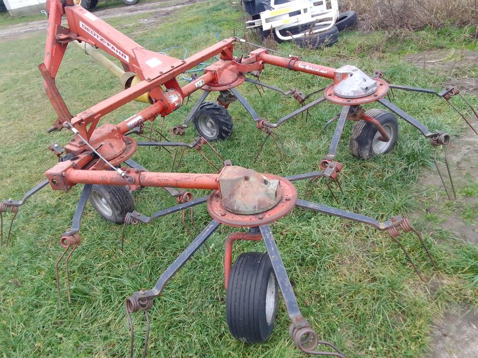 Przewracarka przetrzasarka Deutz-Fahr zgrabiarka fella