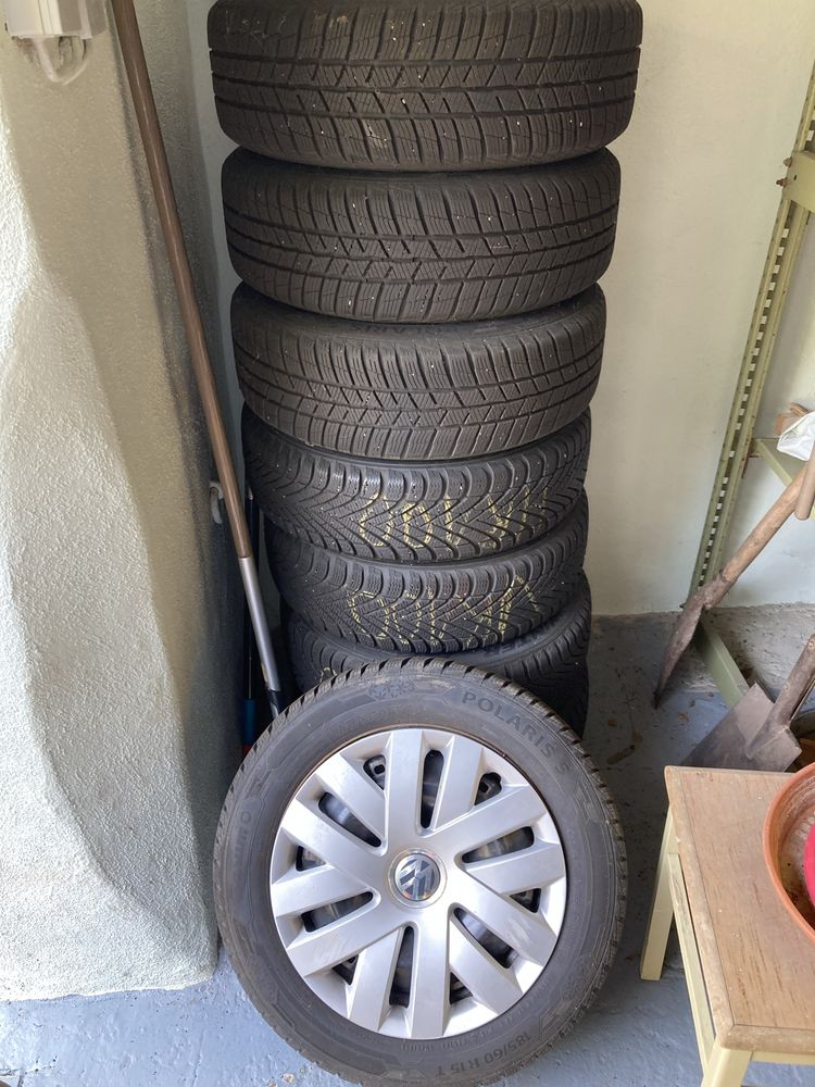 Opony zimowe na felgach stalowych 185/60/R15 T