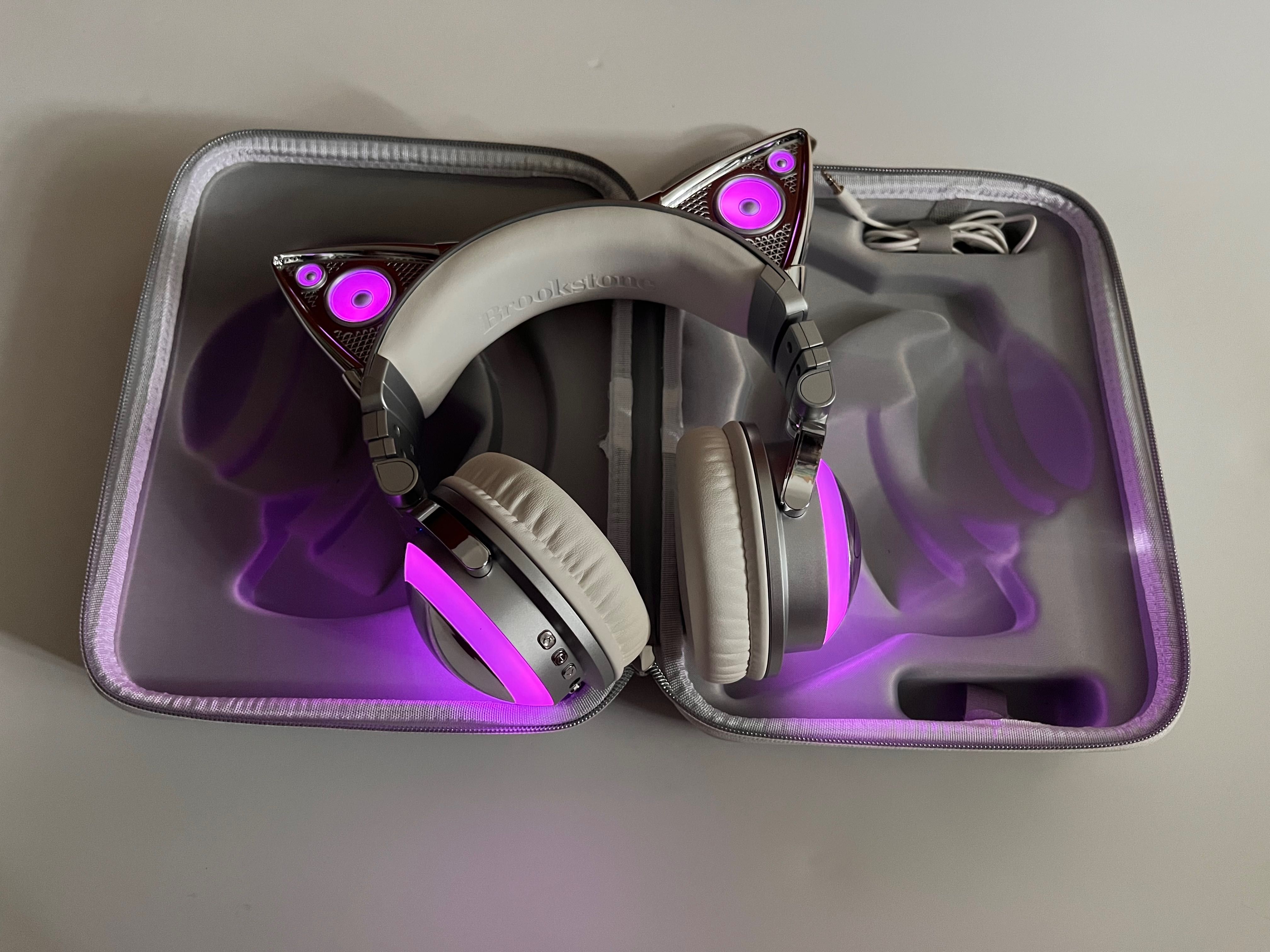 Słuchawki Brookstone Ariana Grande