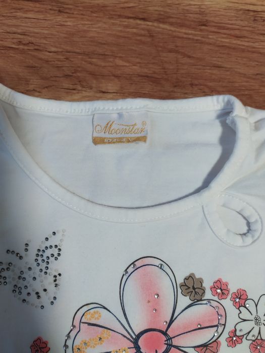 Продам летний костюм на девочку