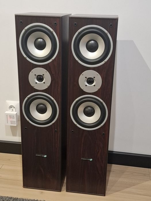 Dwie Kolumny Hyundai Multi Cav L766 8ohm 180W