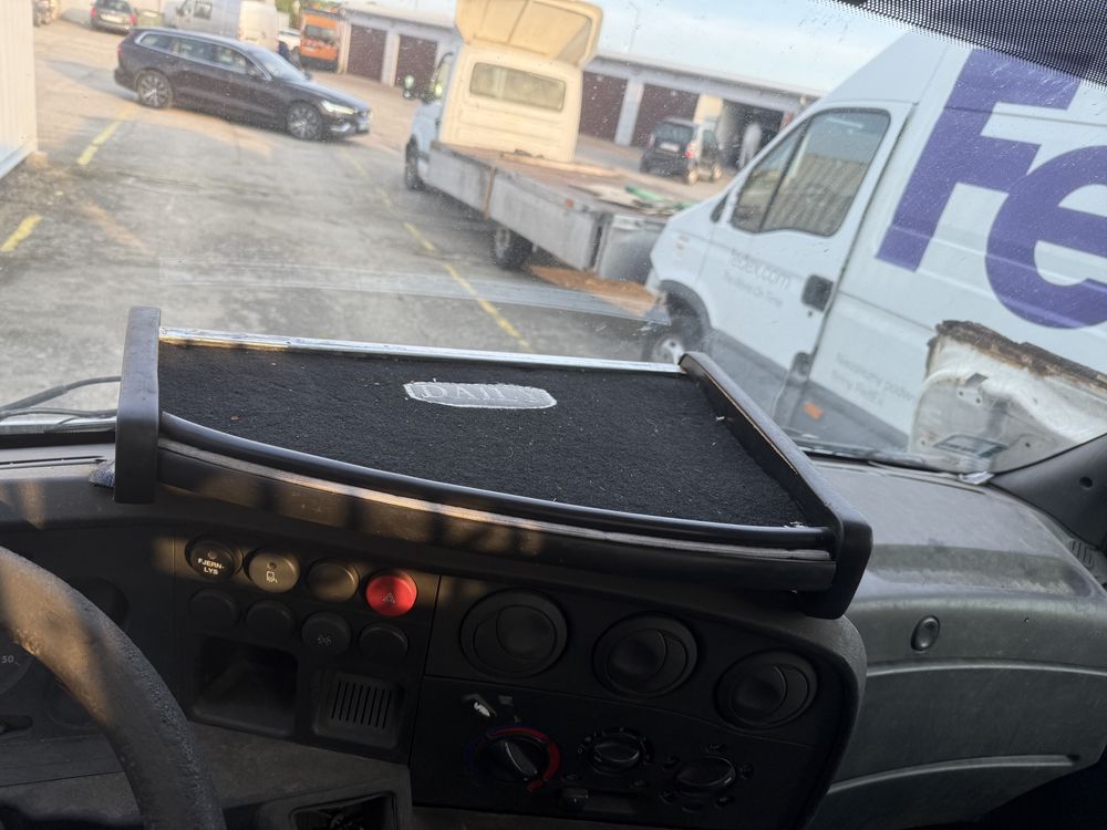 Półka na deske iveco daily 99-06r