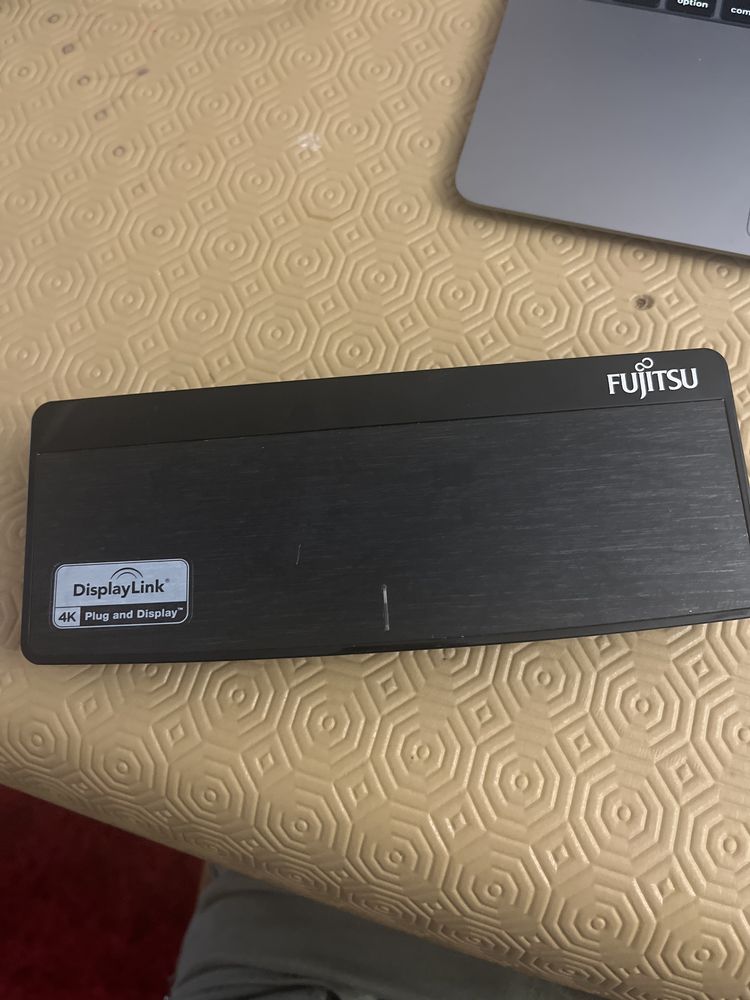 Display link 4K Fujitsu