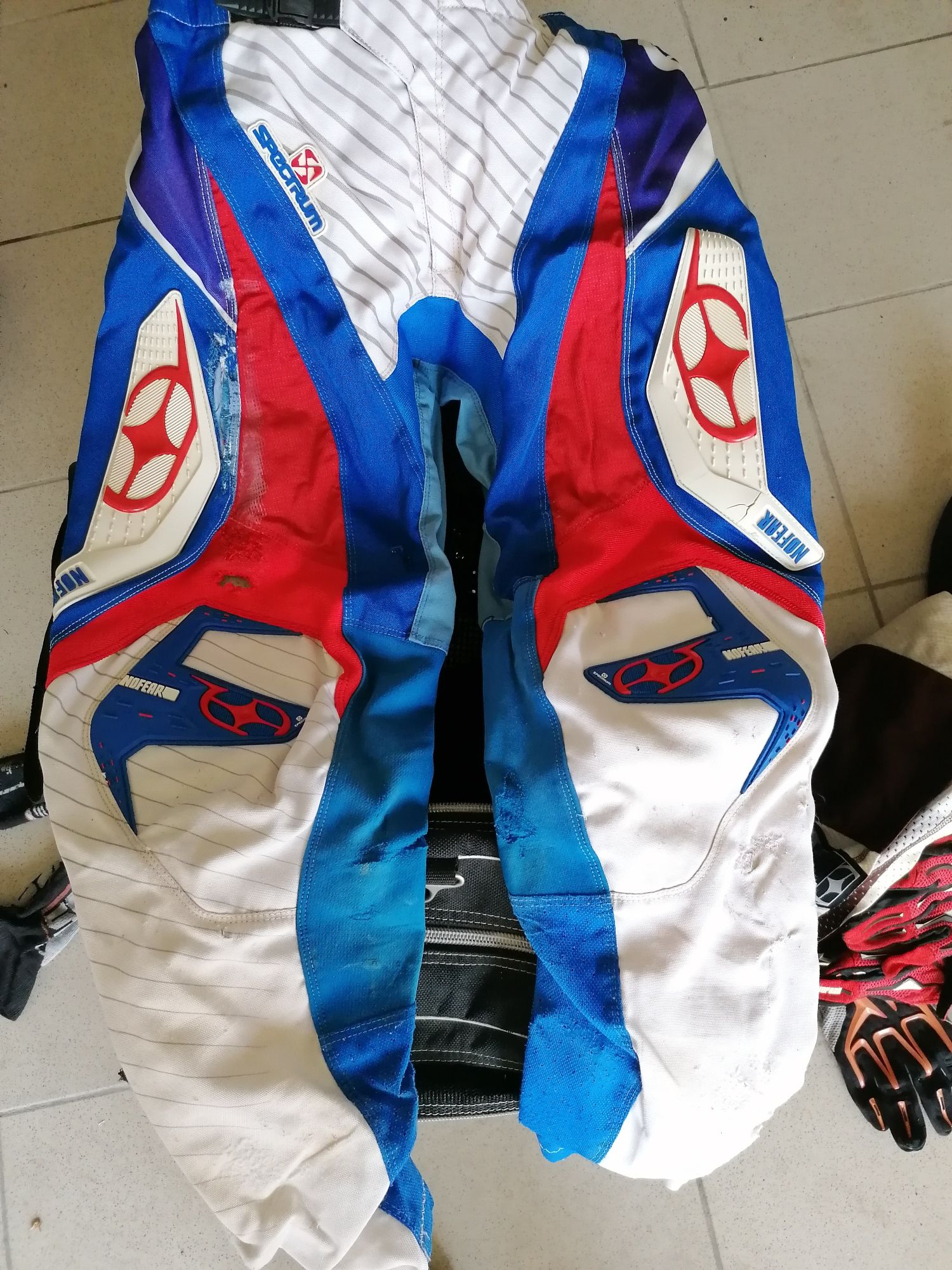 Equipamento de Motocross Usado NoFear