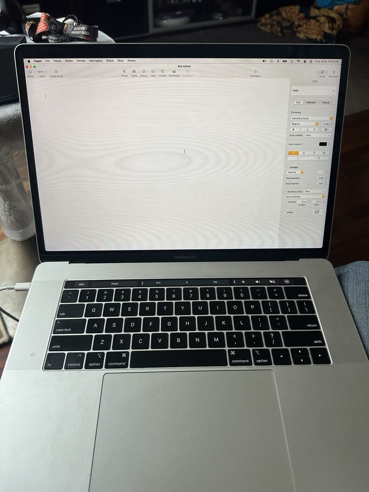 Macbook Pro A1990, 2,2 GHz, 16GB, 1 TB, Radeon Pro 560X, 15"