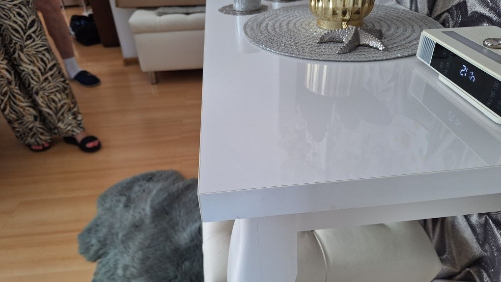 Konsola biała stan dobry wymiary 45 90 h 75