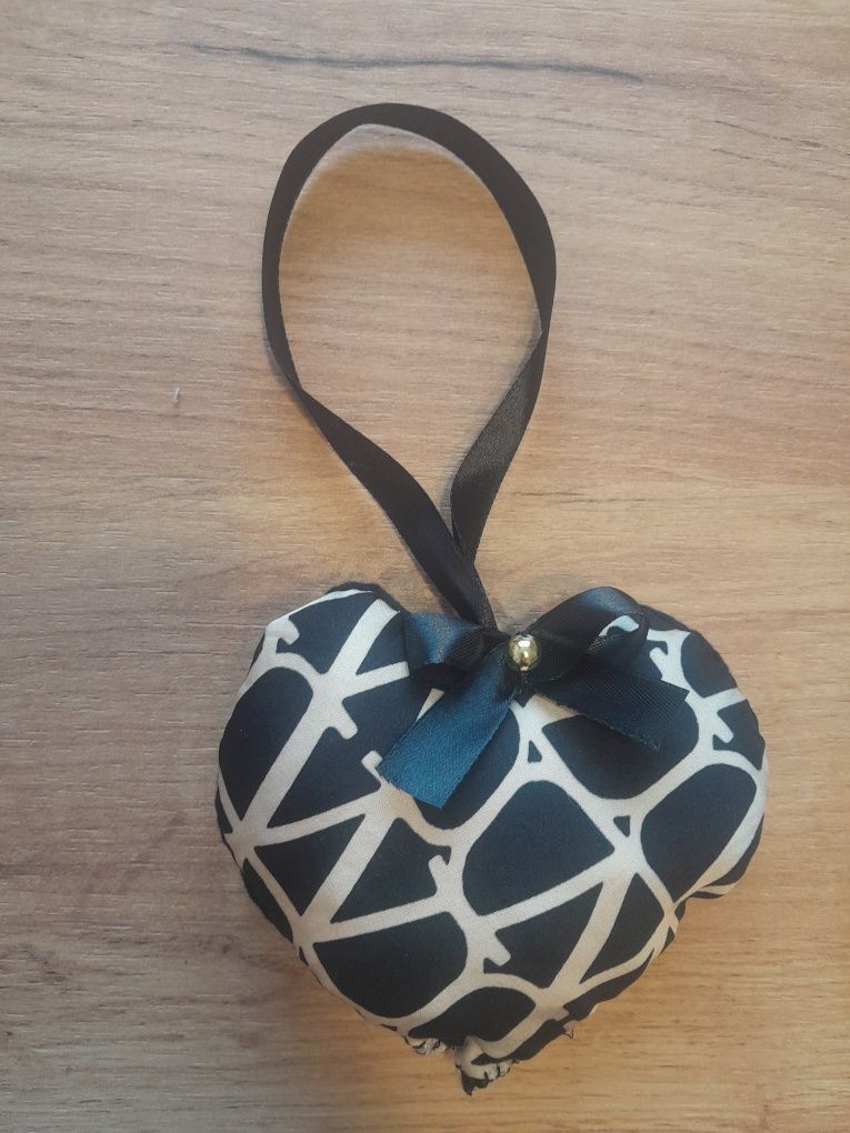 Nowa zawieszka na ścianę czarno złota Serduszko 12cm