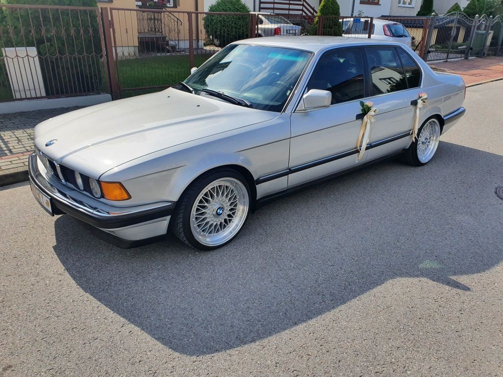 Sprzedam BMW e32 3.0 V8
