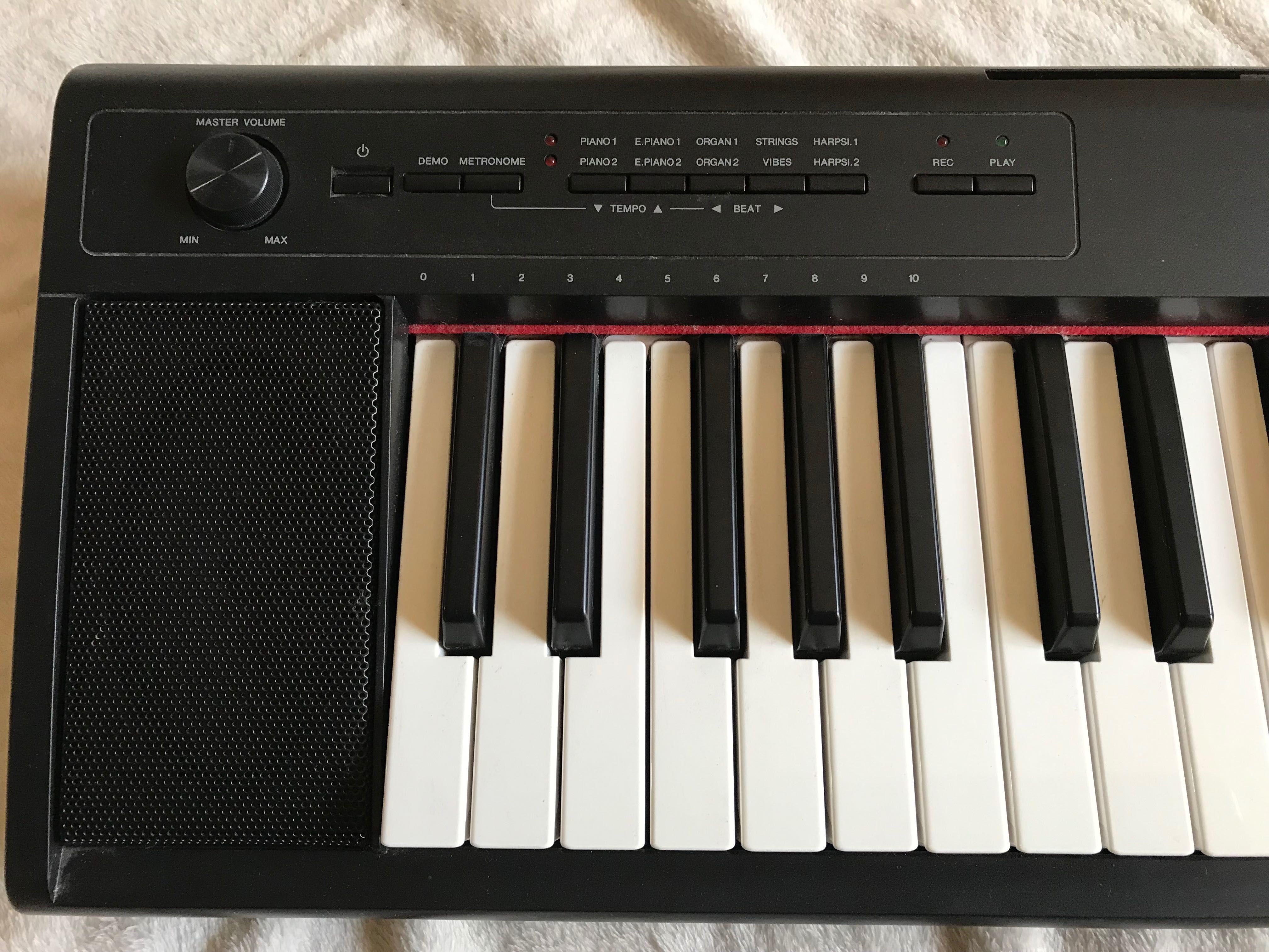 YAMAHA NP-12 B Piaggero pianino cyfrowe