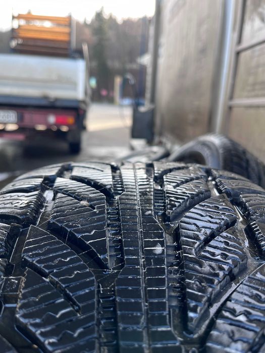 Opony zimowe Cooper 255/70/16 dot 18, bardzo dużo bieżnika, jak nowe