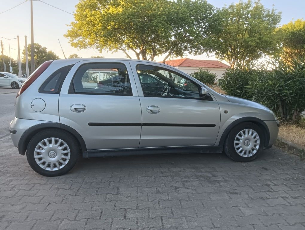Opel corsa C gasóleo 1.3cdti ano 2004