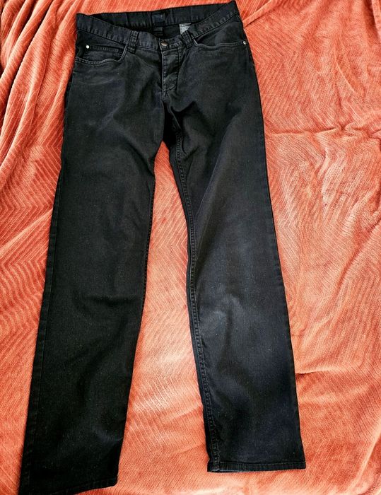 Męskie czarne spodnie w rozmiarze 32/32 marki H&M