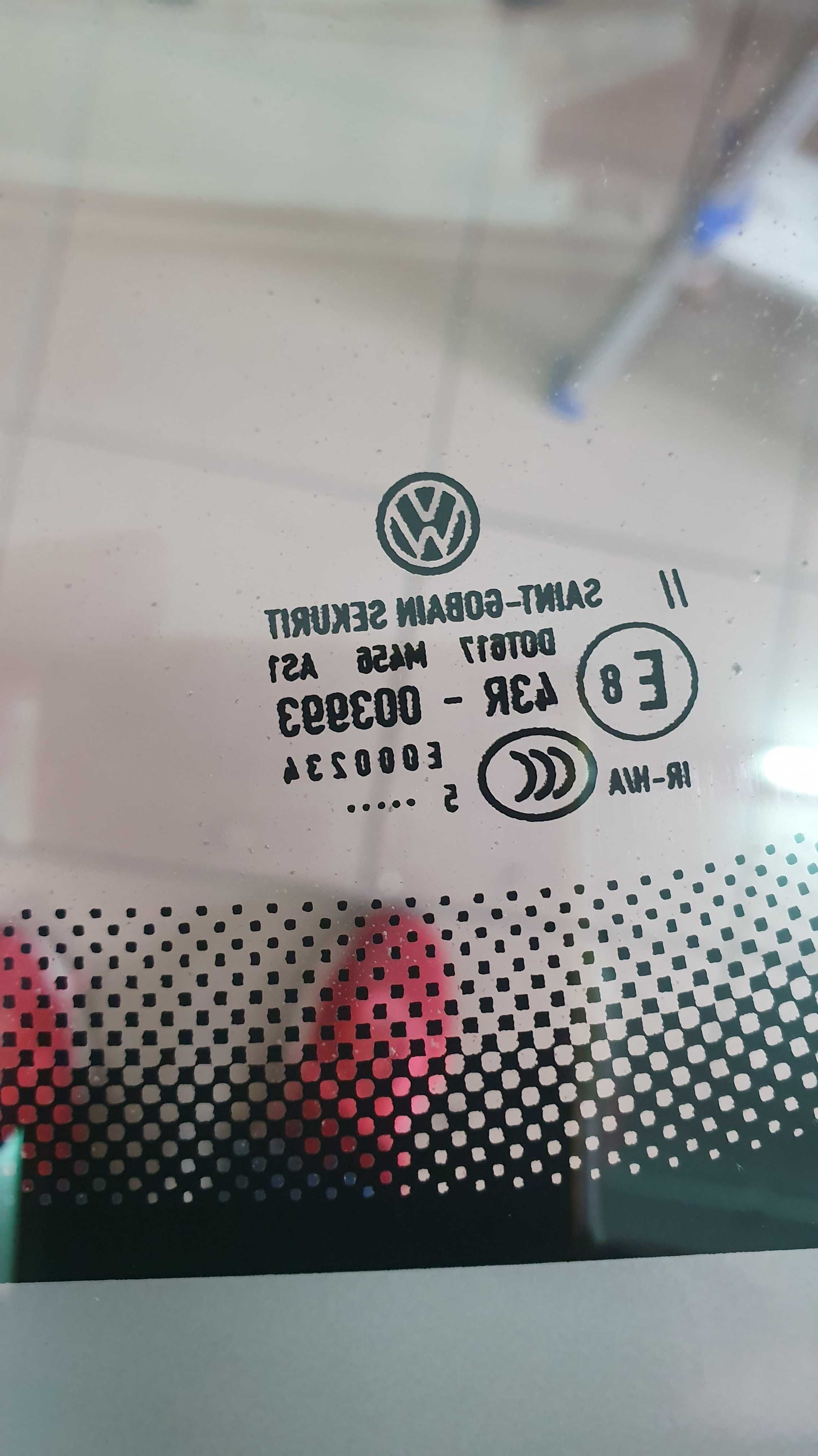 szyba przednia vw golf 7 ogrzewana z czujnikiem deszczu
