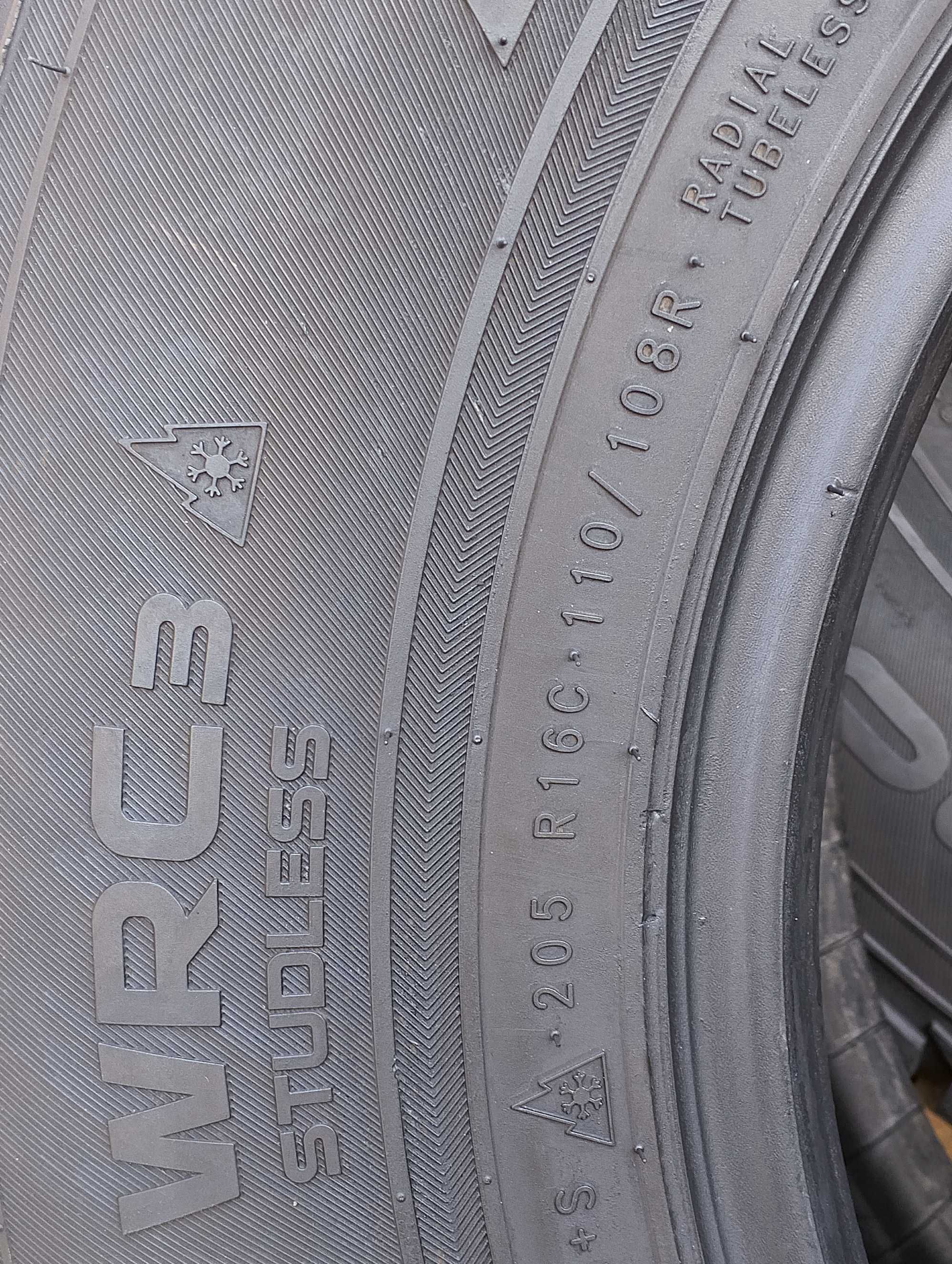 opony SUV jak NOWE  4 szt.205 /70/16 C Nokian Wa C3  rok 2020