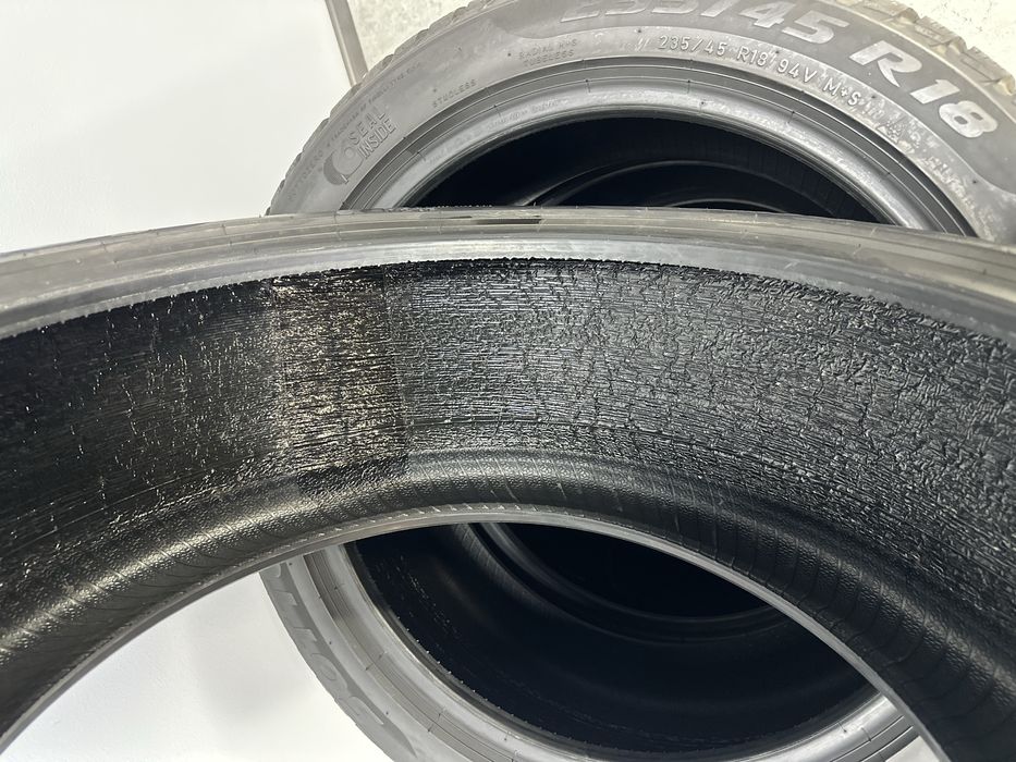Зимові шини Pirelli Sottozero3 235/45 R18 94V