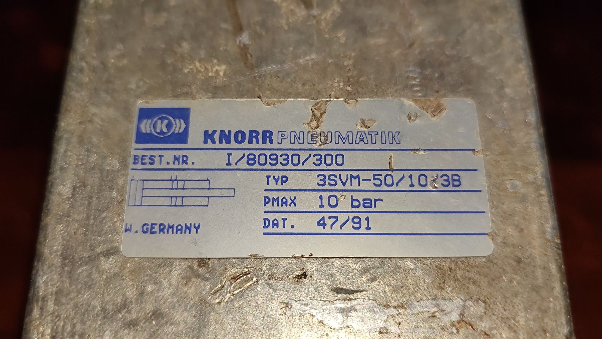 Пневмоцилиндры KNORR Pneumatik, новые, 3SVM-50/10/3B