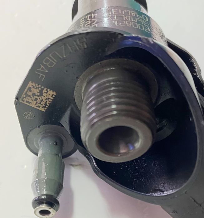 Форсунка дизельна електрична Volkswagen Touareg NF Туарег НФ CRCA 3.0