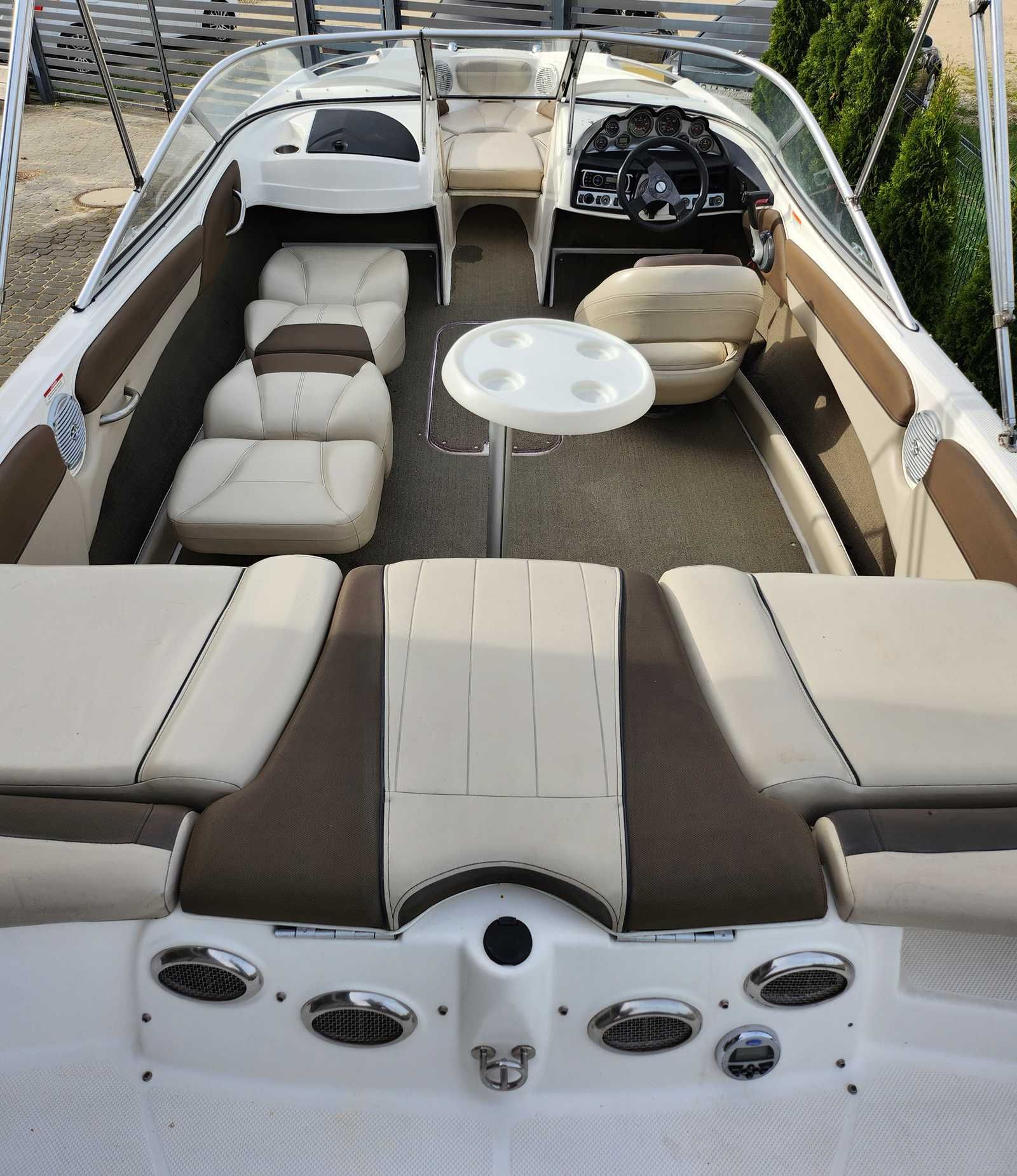 Łódź motorowa BAYLINER 215 rok 2015.Zadbana i czysta.Zobacz!